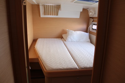 Photo #8 - Lagoon 421 (Azzurra) en Milazzo - 4174