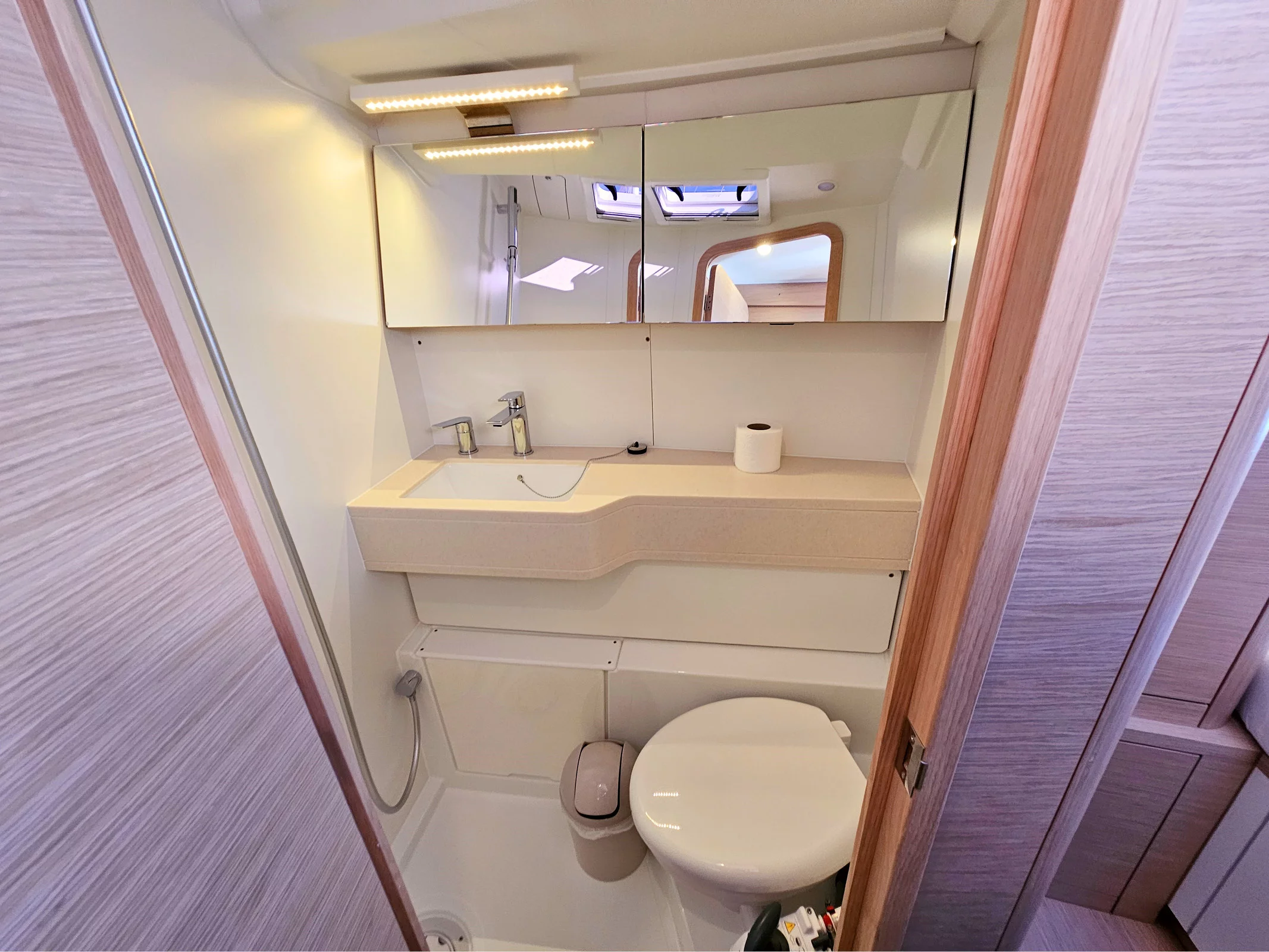 Dufour 44 Grand Large (Virtuoso)  - 23