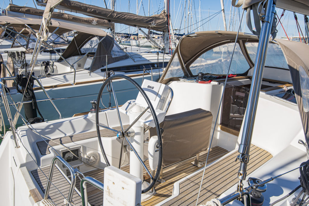 Photo #10 - Sun Odyssey 33i (Ribellina) in San Vincenzo - 14477