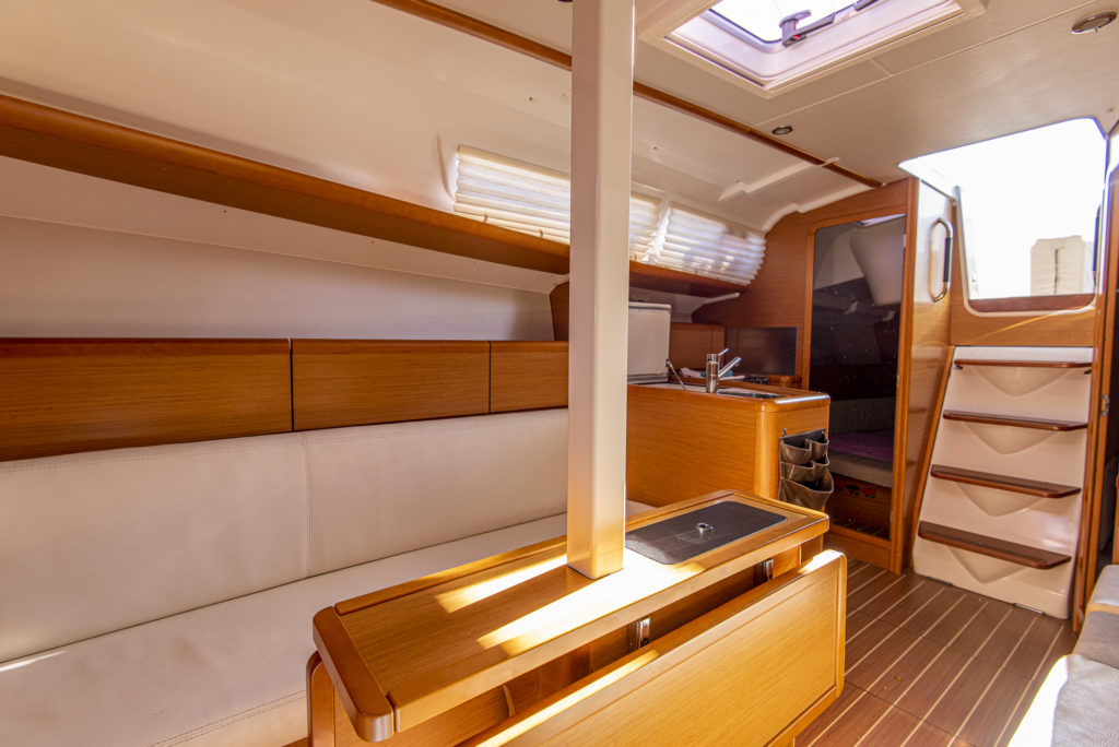 Photo #9 - Sun Odyssey 33i (Ribellina) in San Vincenzo - 14477