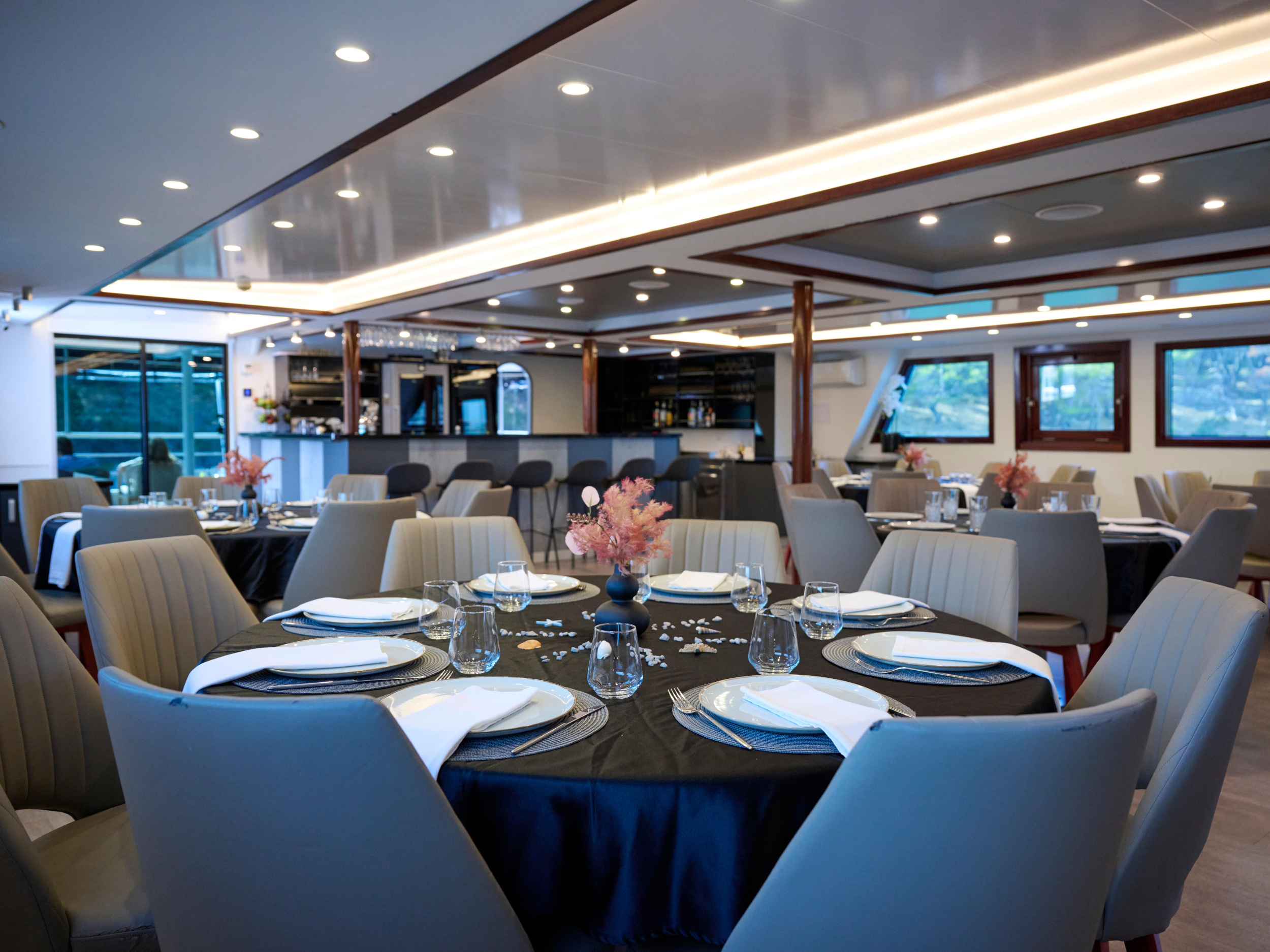 Photo #26 - Motoryacht (Lupus Mare) in Split - 14441