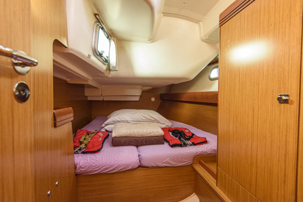Photo #8 - Sun Odyssey 42 i (Benoit) in San Vincenzo - 6389