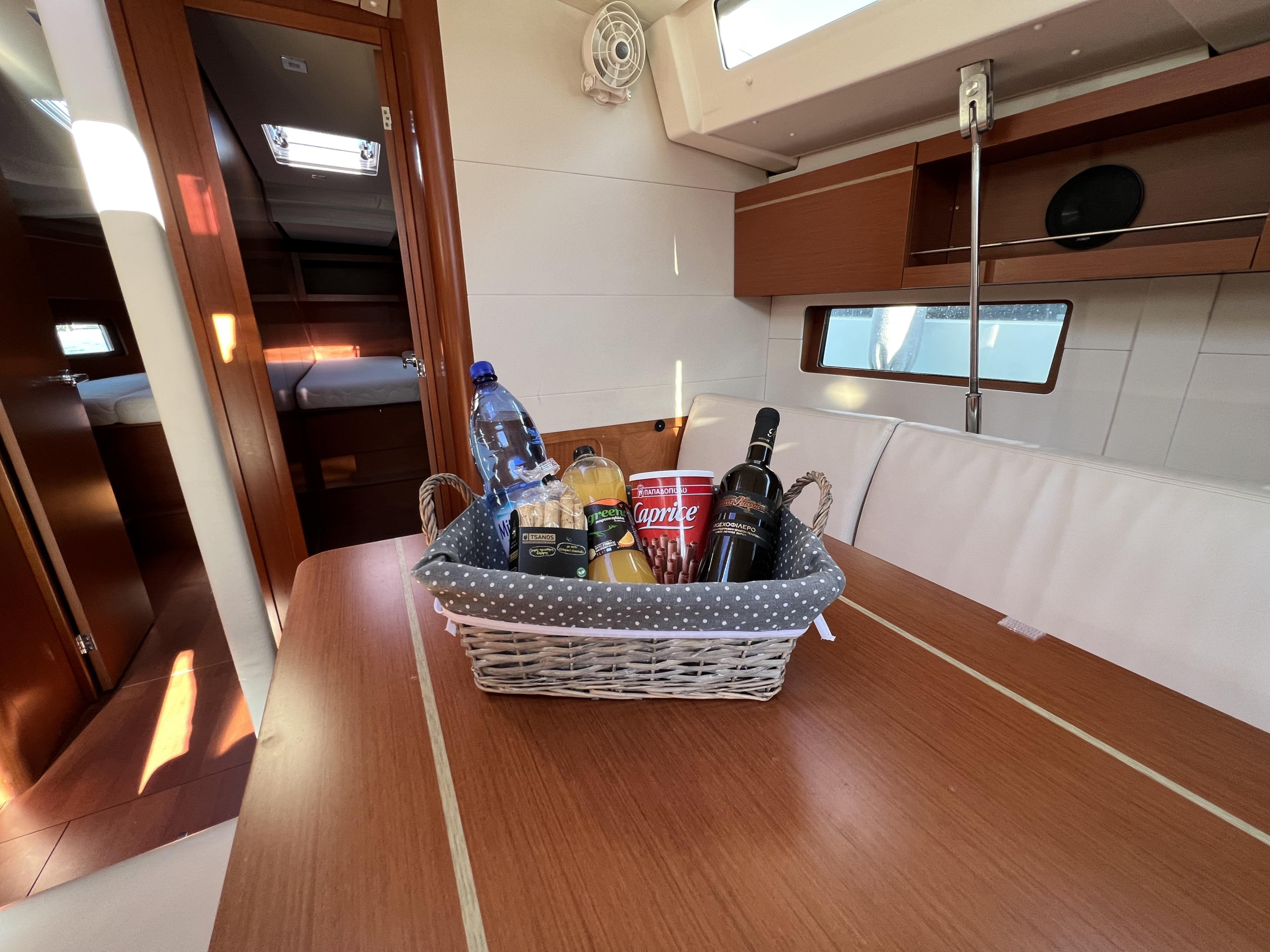 Photo #31 - Oceanis 46.1 (Ostria) in Atene - 18822