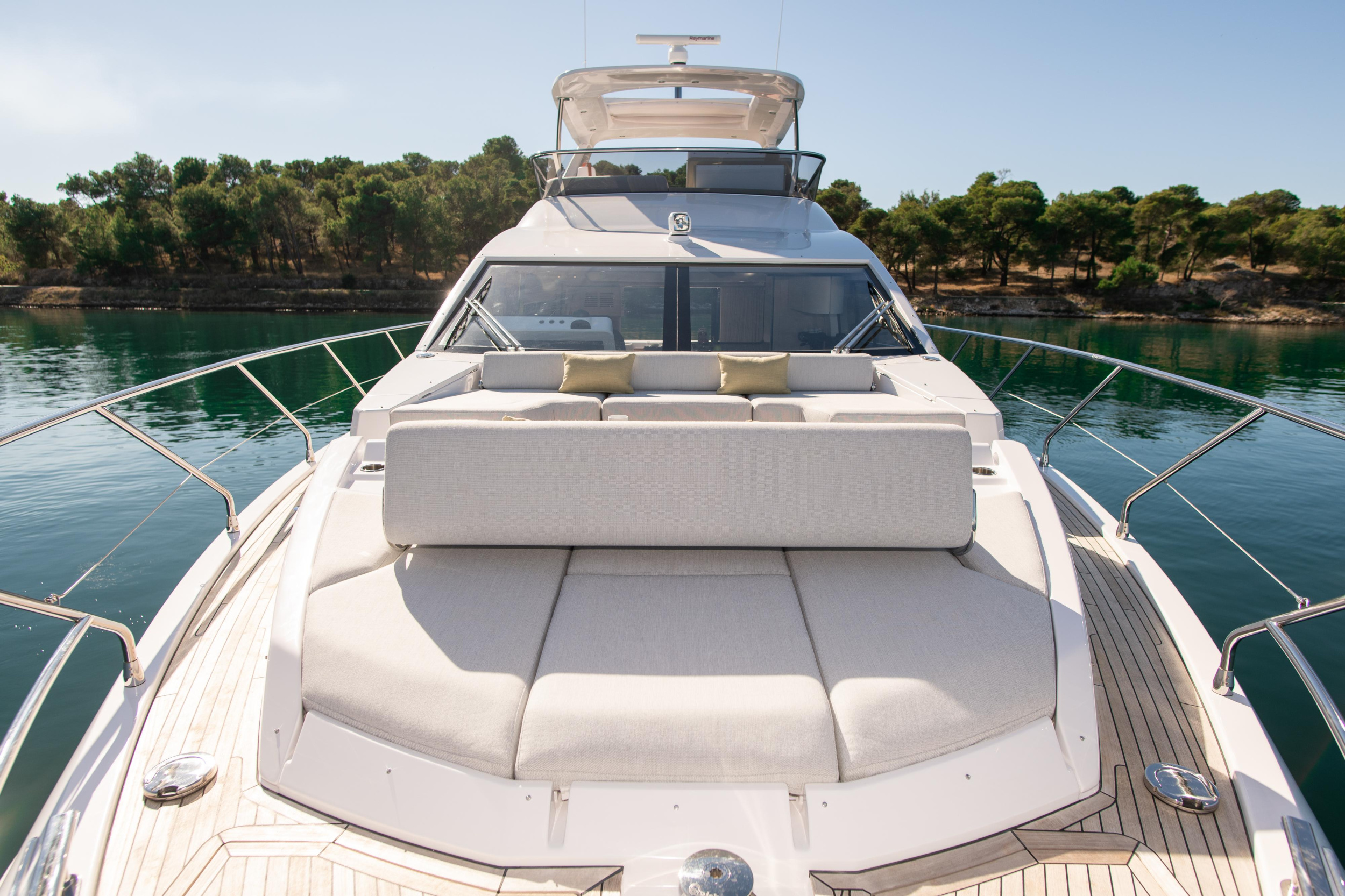 Photo #22 - Azimut 60 Fly (Alibaba) en Sibenik - 17996
