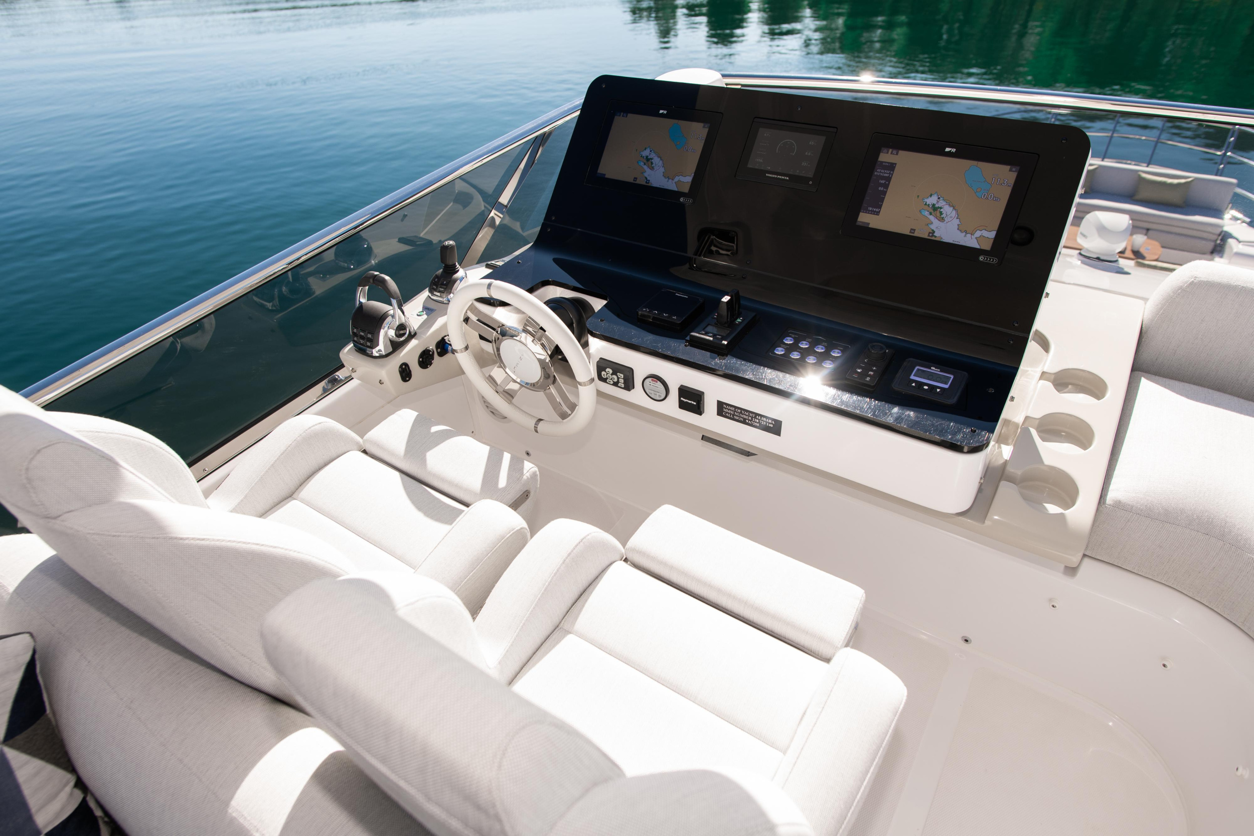 Photo #13 - Azimut 60 Fly (Alibaba) en Sibenik - 17996