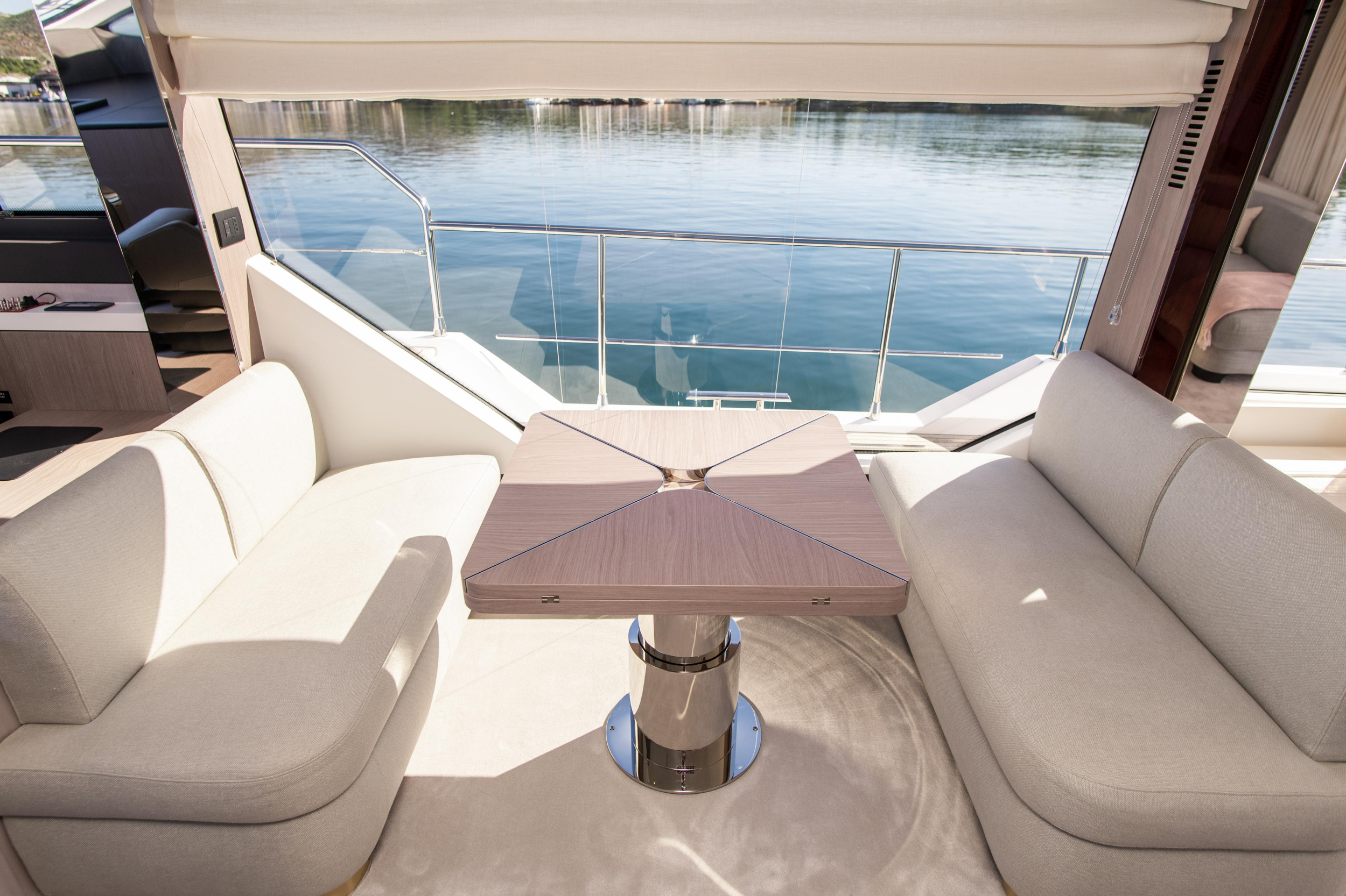 Photo #32 - Azimut 60 Fly (Alibaba) en Sibenik - 17996