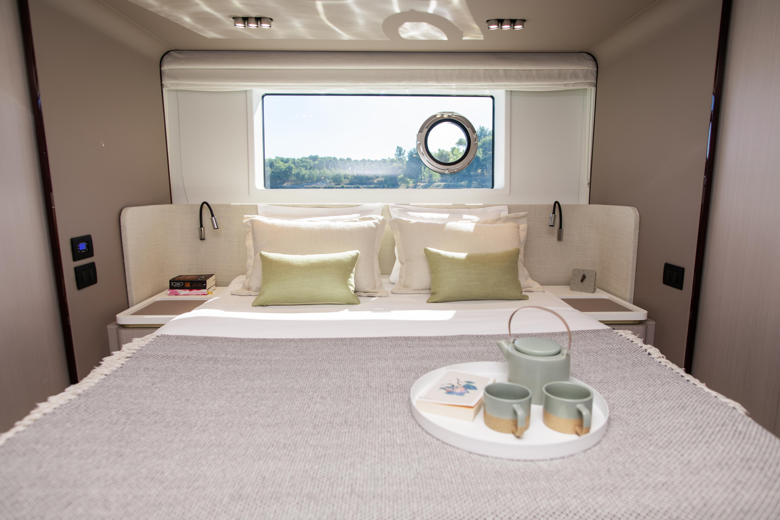Photo #19 - Azimut 60 Fly (Alibaba) en Sibenik - 17996