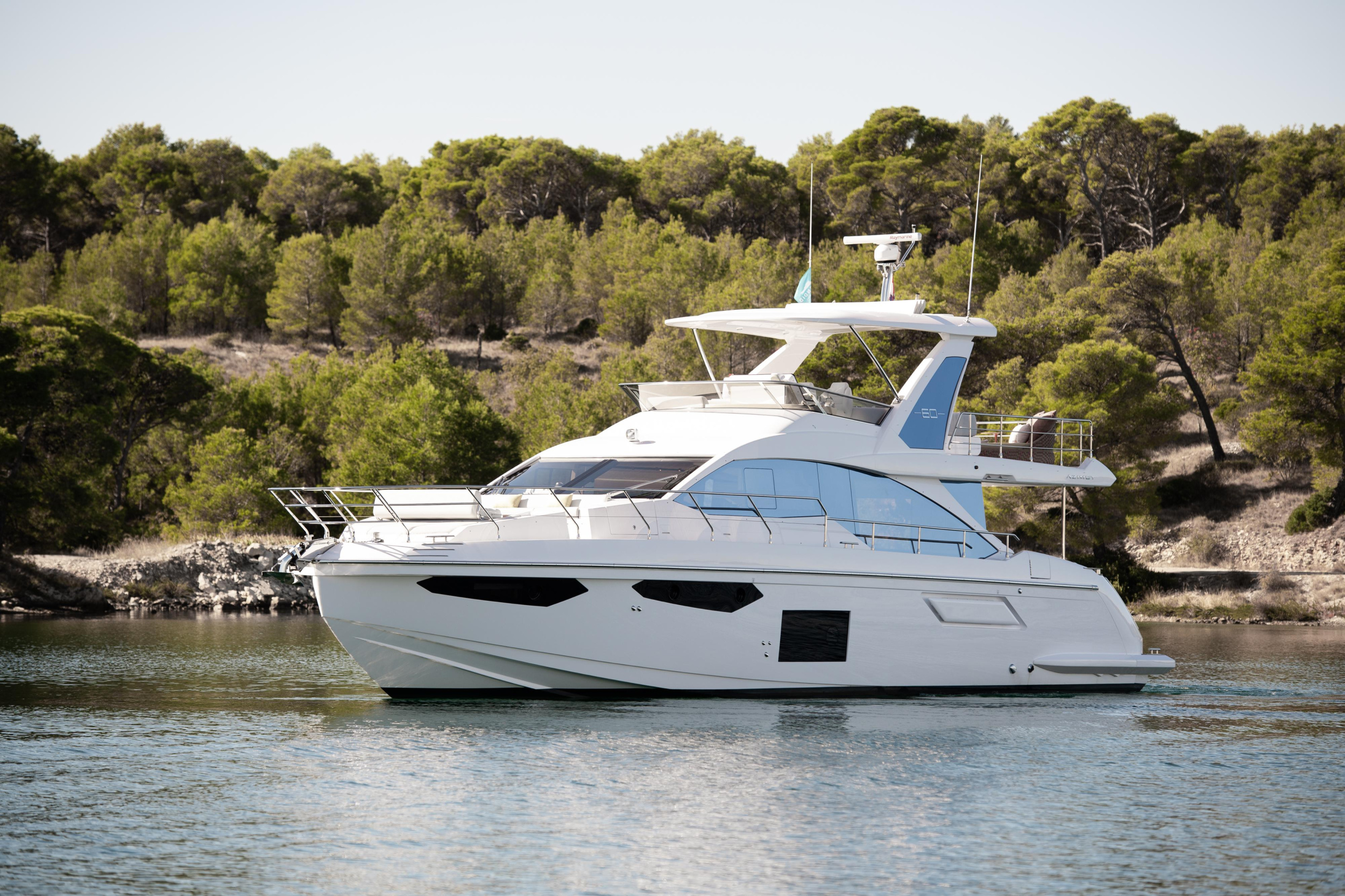 Photo #33 - Azimut 60 Fly (Alibaba) en Sibenik - 17996