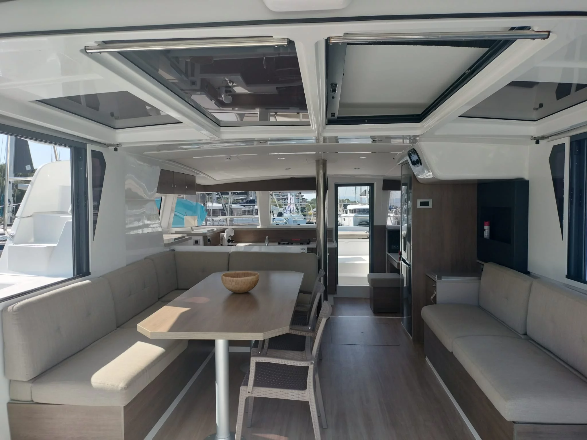 Bali 4.2 (BETA) Interior image - 2