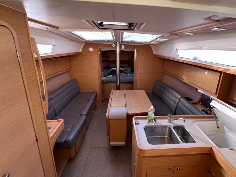 Dufour 382 Grand Large (Excalibur) Interior image - 4