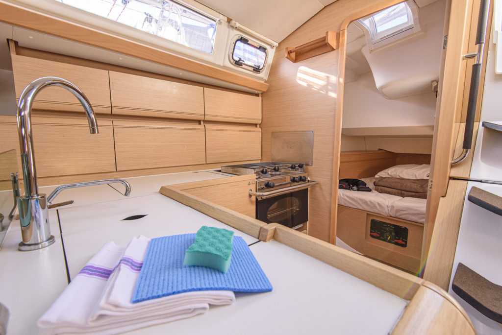 Photo #12 - Sun Odyssey 449 (Birbona) en San Vincenzo - 6392