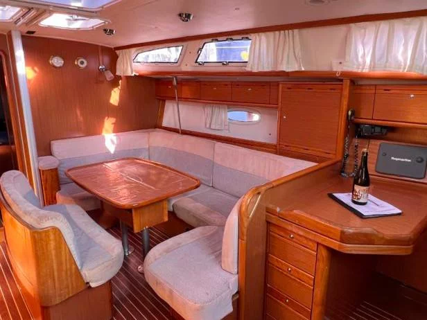 Bavaria Cruiser 40 (Arloup) Interior image - 5