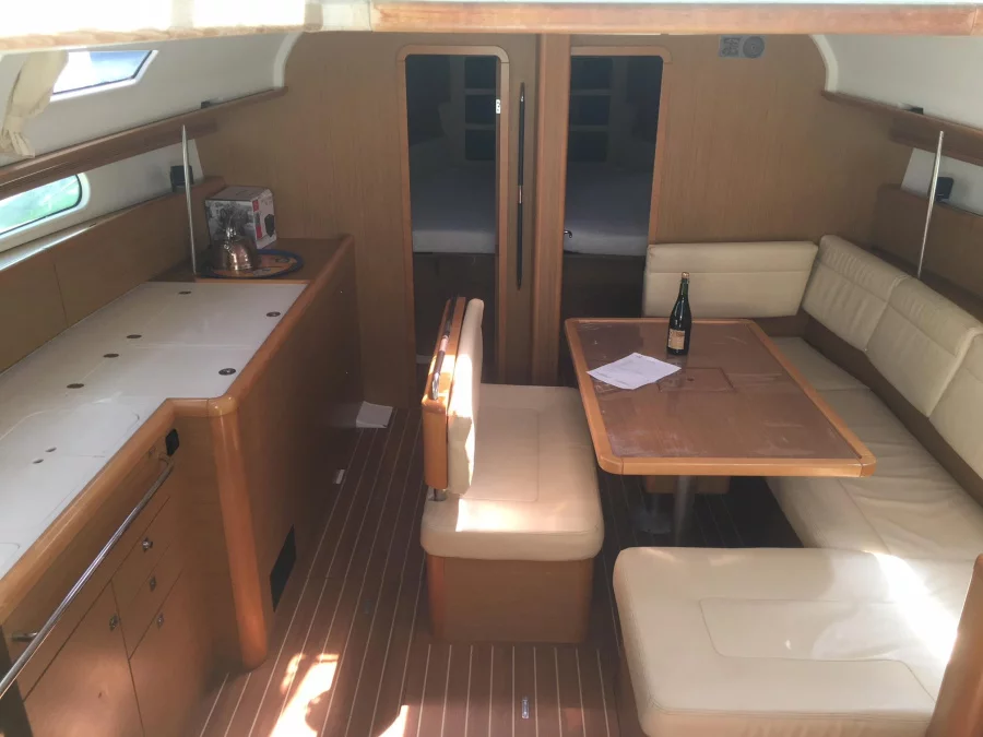 Sun Odyssey 44 i (Tewa) Interior image - 1