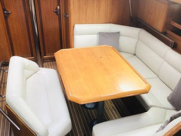 Sun Odyssey 45.2 (Bourlingueur) Interior image - 2