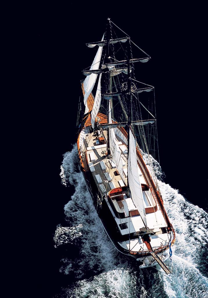 Photo #34 - Custom Motor Sailer 124' (Matina) en Atenas - 18982