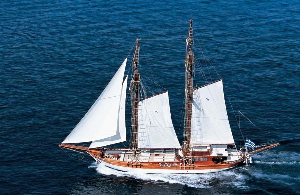 Photo #10 - Custom Motor Sailer 124' (Matina) en Atenas - 18982