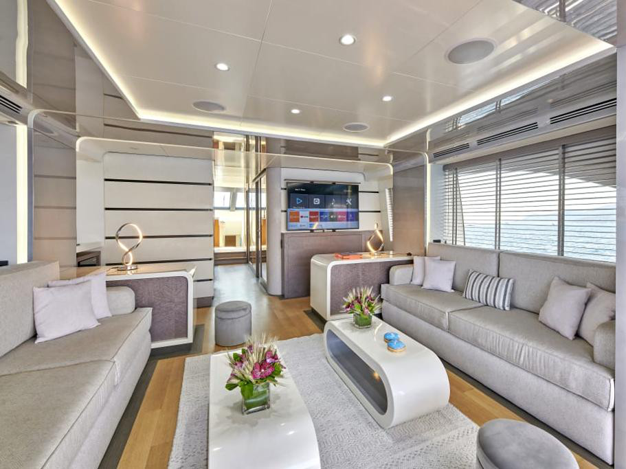 Photo #28 - Azimut 85F (La Fenice) in Corfù - 18999