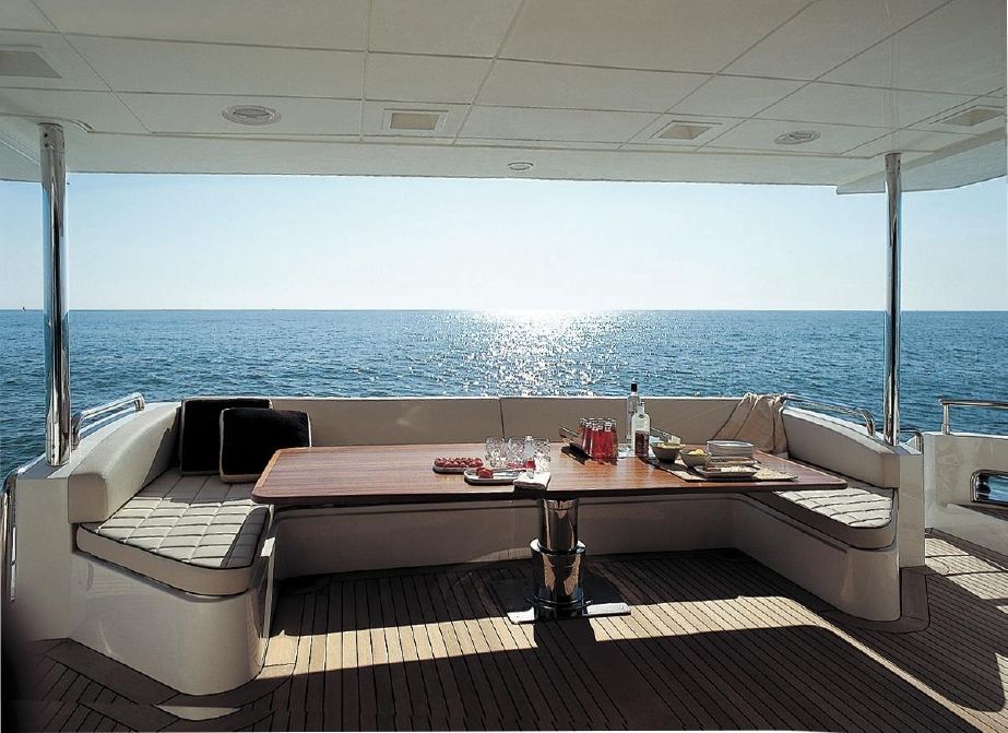 Photo #10 - Azimut 85F (La Fenice) in Corfù - 18999