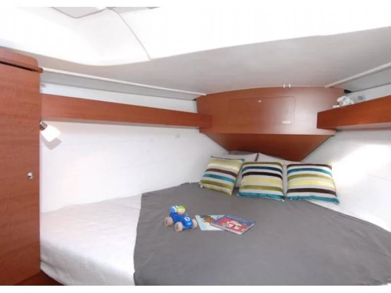 Dufour 335 (NOUGATESS) Interior image - 1