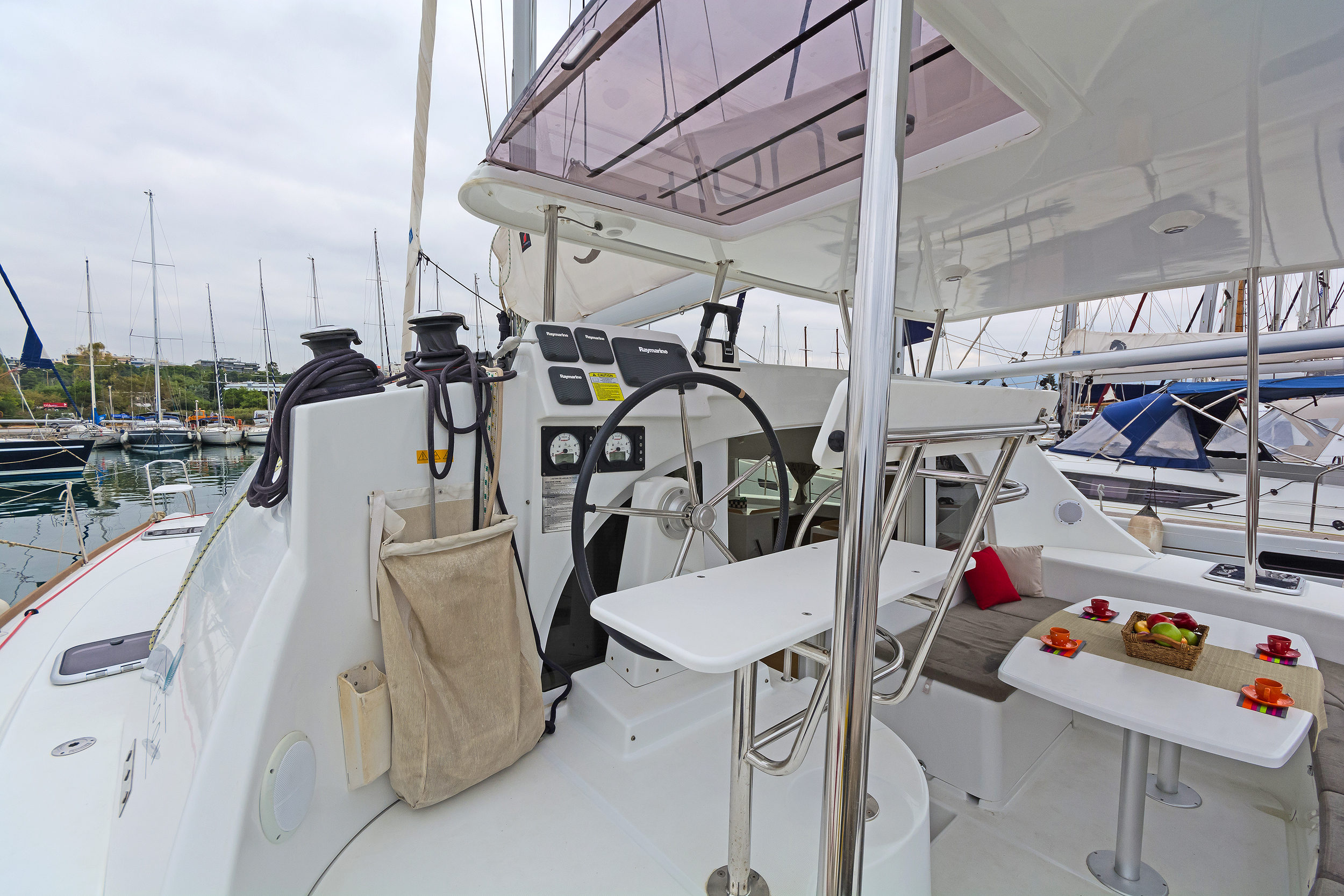 Photo #16 - Lagoon 380 S2 (Cataki) in Atene - 24036