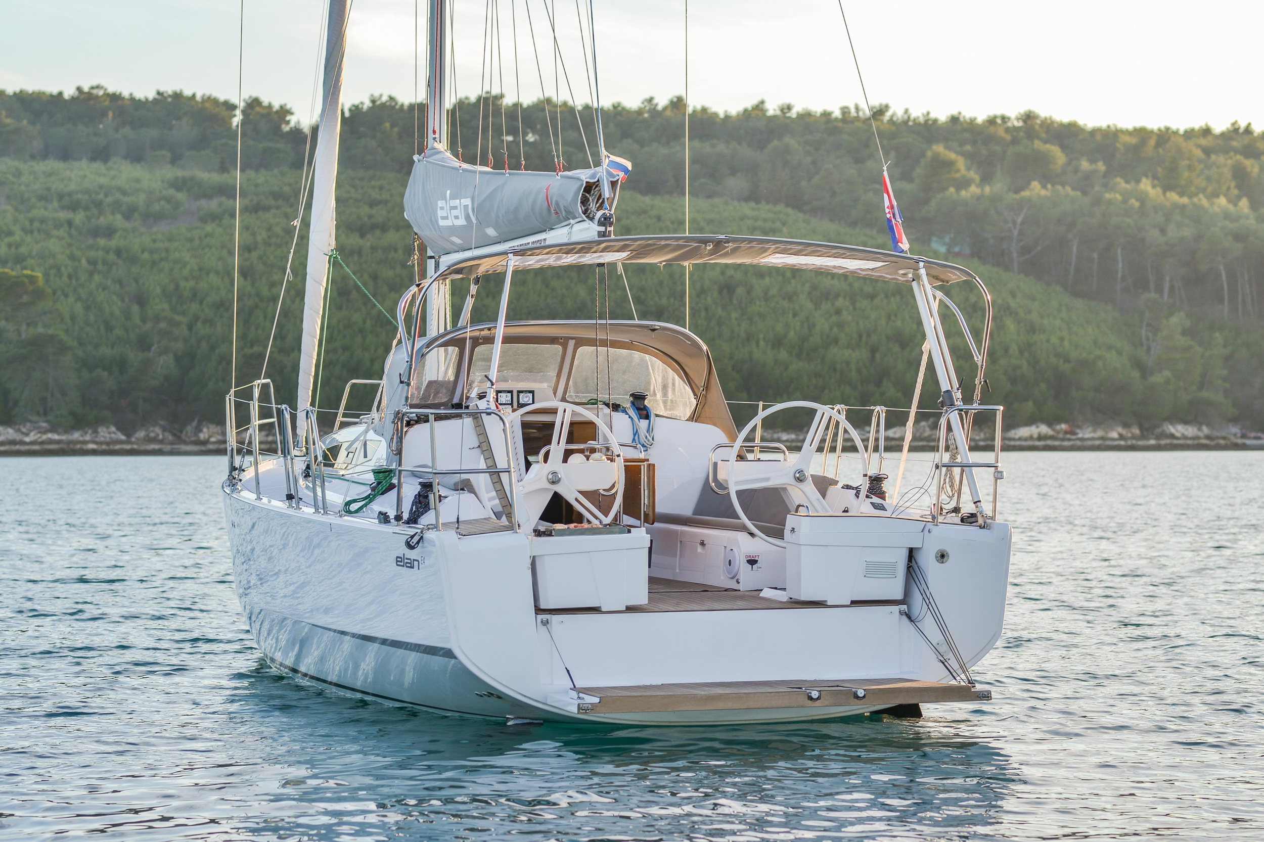 Photo #6 - Elan E4 (LUNA) in Pula - 18281
