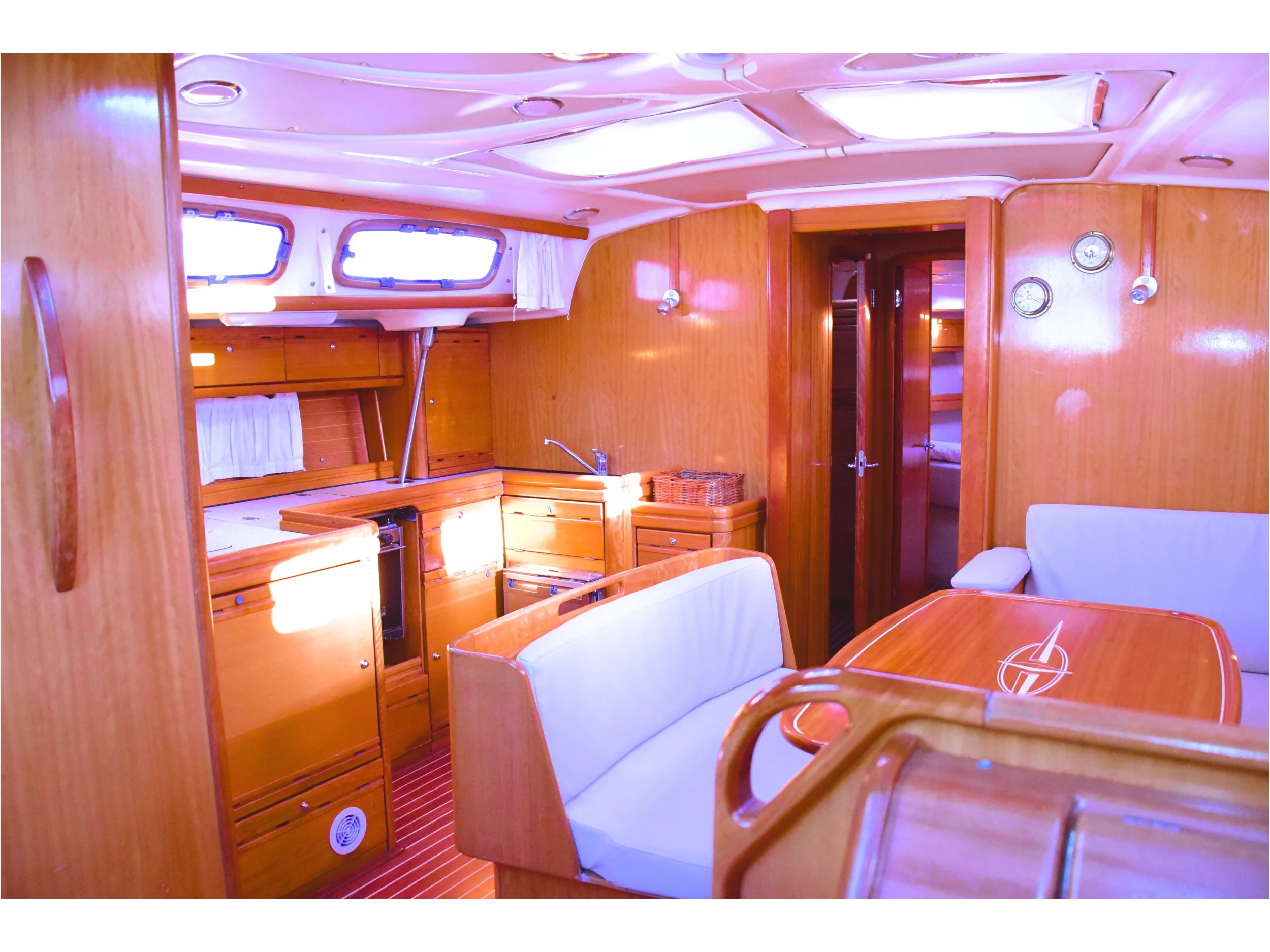 Bavaria 46 Cruiser (Thetis) Interior image - 7