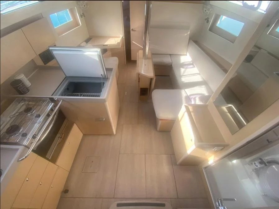 Oceanis 41.1 (IOANNA) Interior image - 3