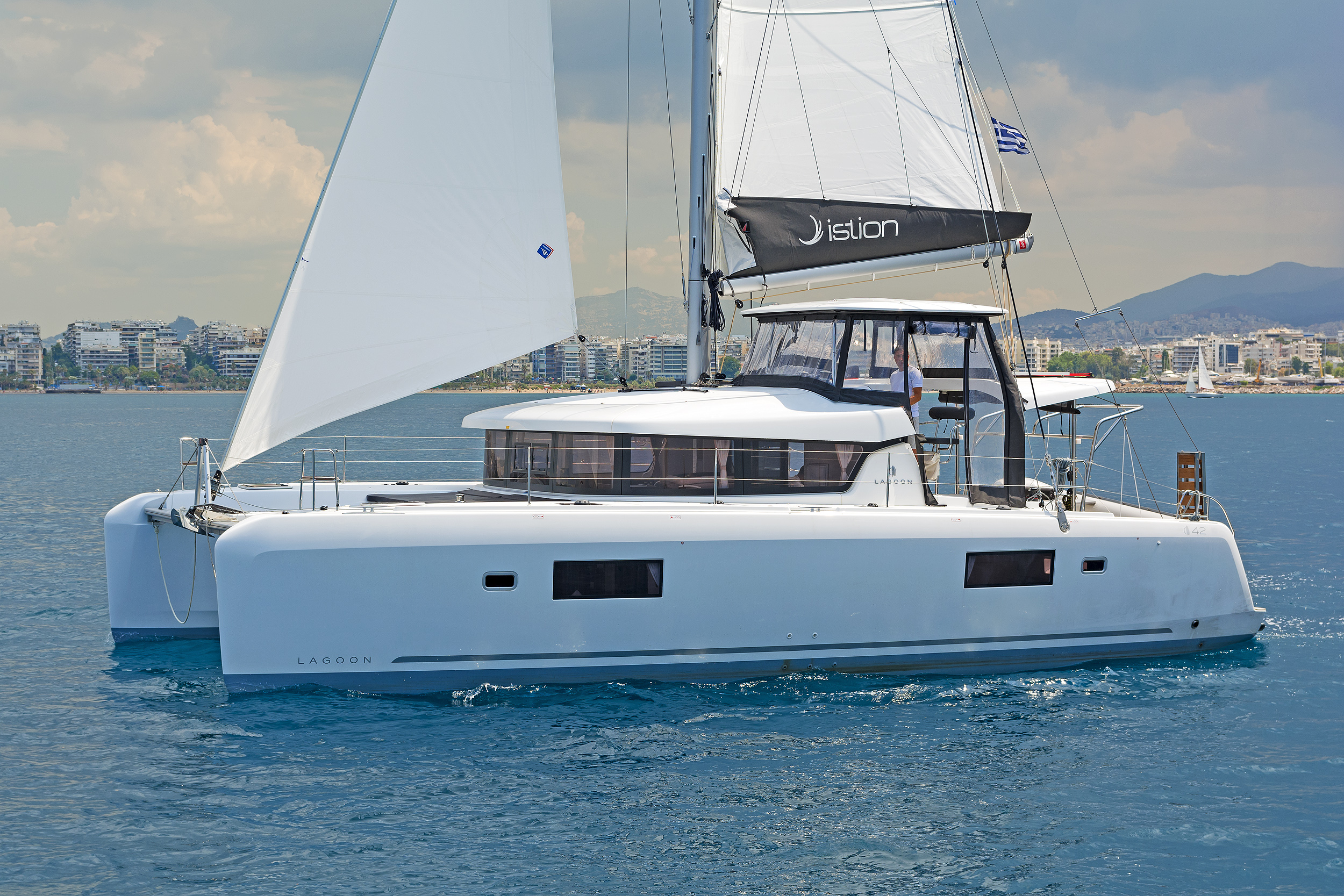 Photo #26 - Lagoon 42 & GEN (Deja Vu) in Lavrion - 6220