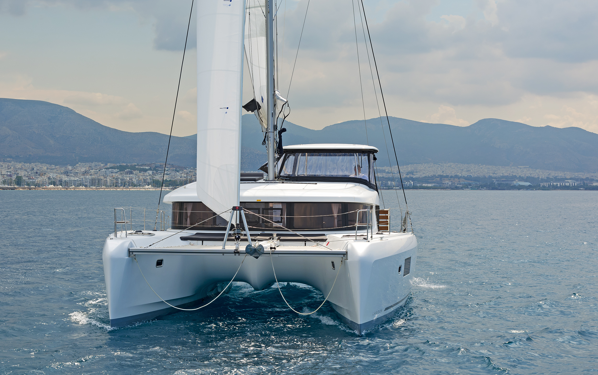 Photo #25 - Lagoon 42 & GEN (Deja Vu) in Lavrion - 6220