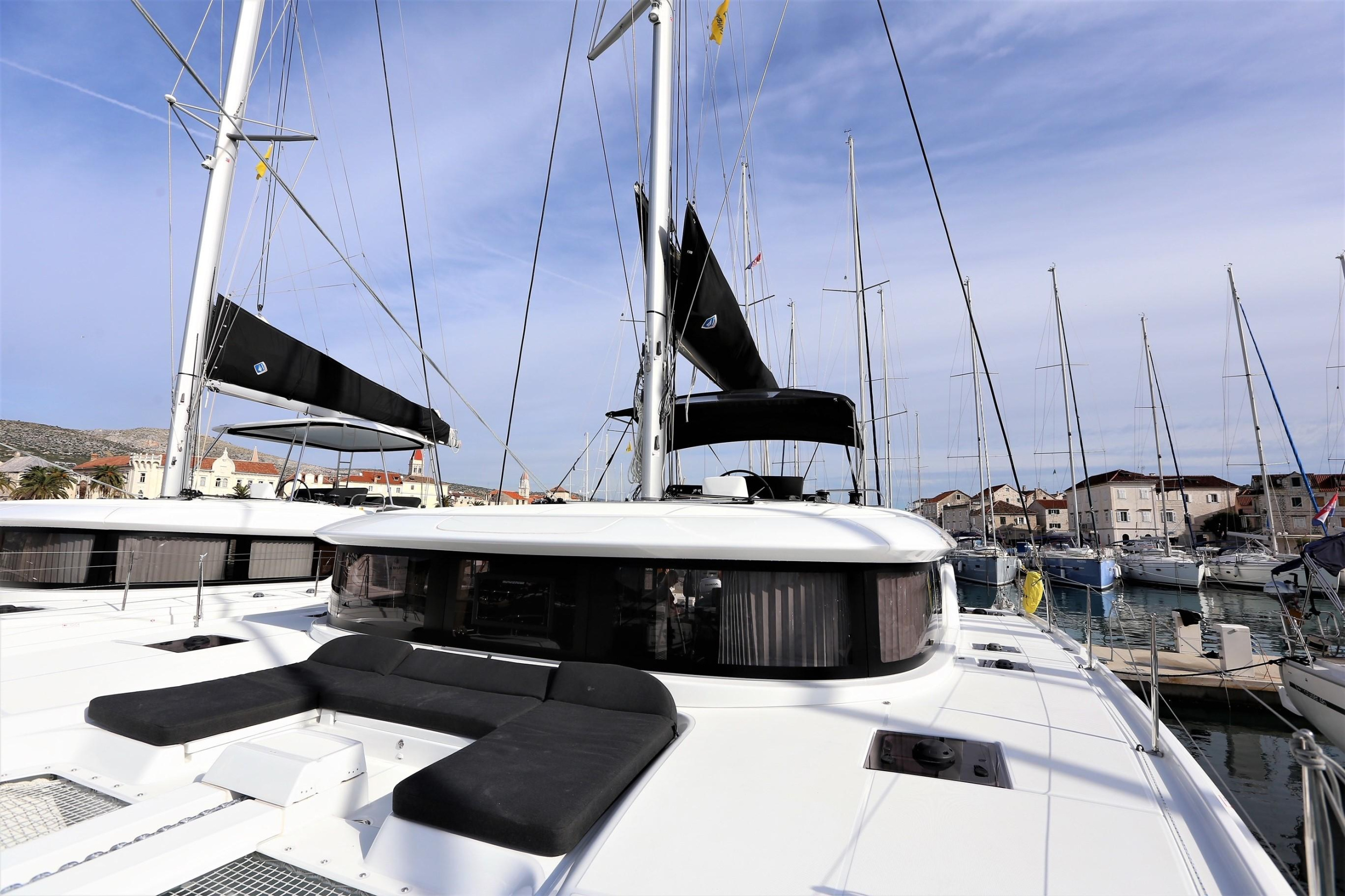 Photo #15 - Lagoon 46 Fly (LADY POINT) in Trogir - 10171