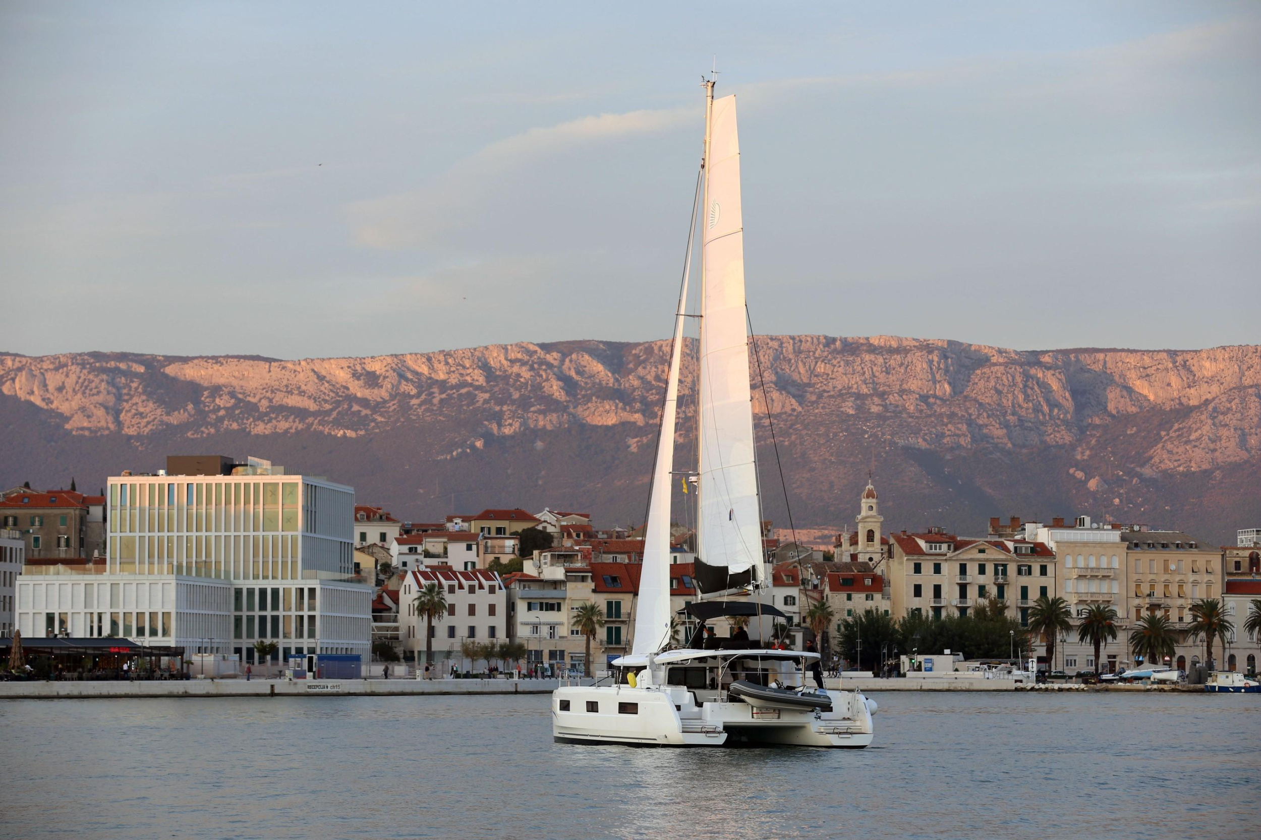 Photo #7 - Lagoon 46 Fly (LADY POINT) in Trogir - 10171