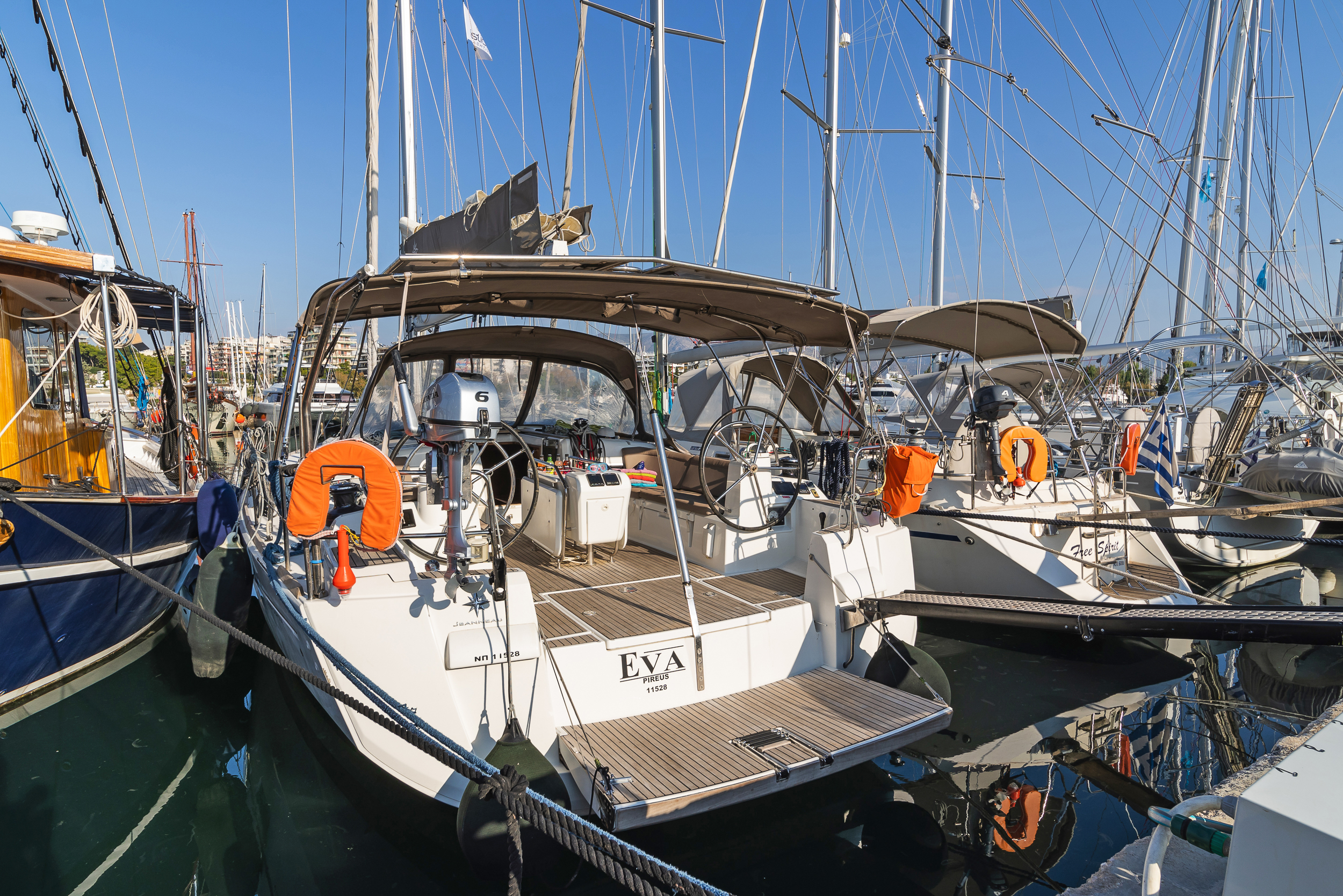 Photo #21 - Sun Odyssey 519 & GEN (Eva) in Paros - 4062