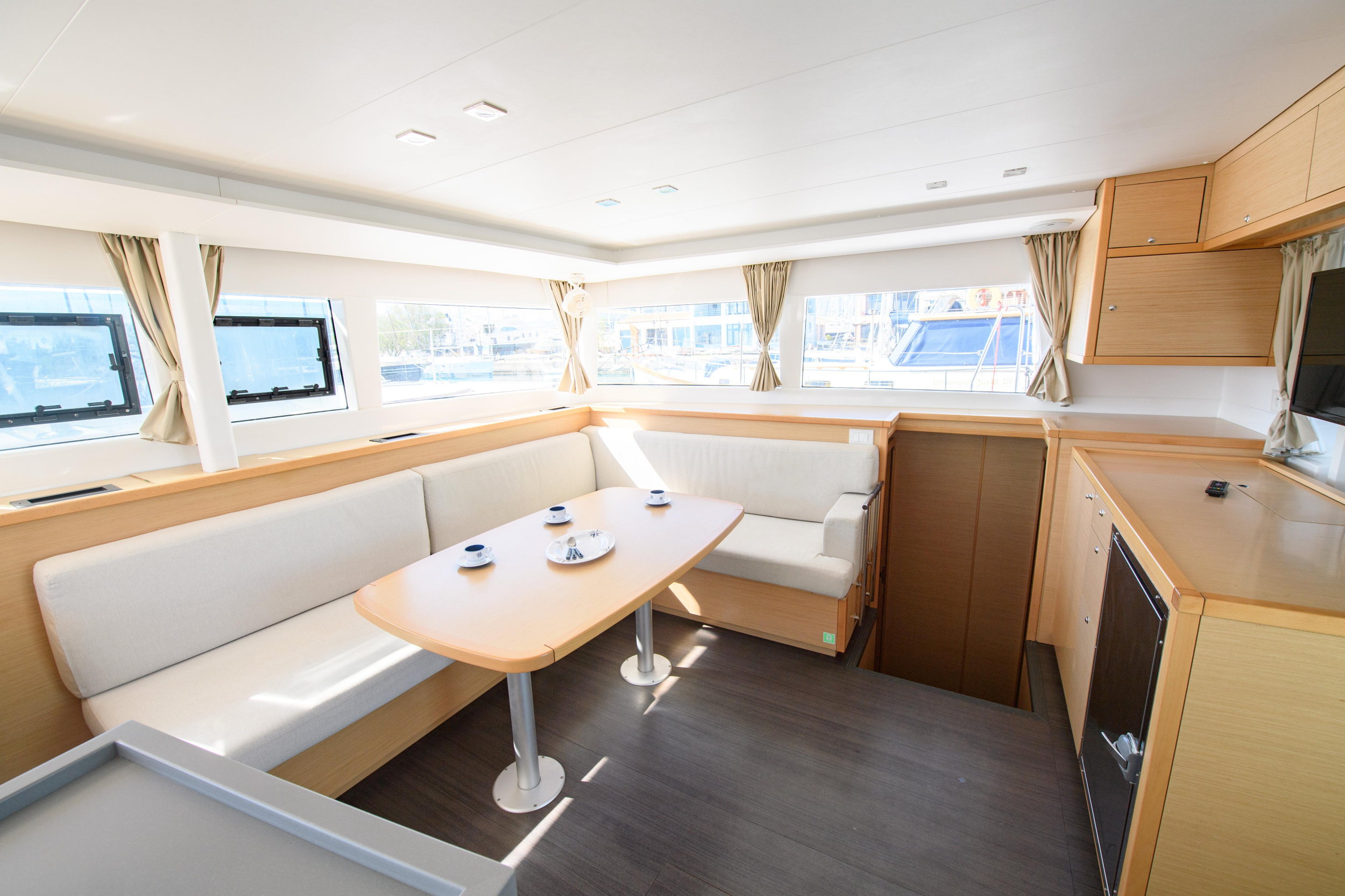 Photo #8 - Lagoon 450 Flybridge (Athina (Pax 12)) in Lefkada - 9519