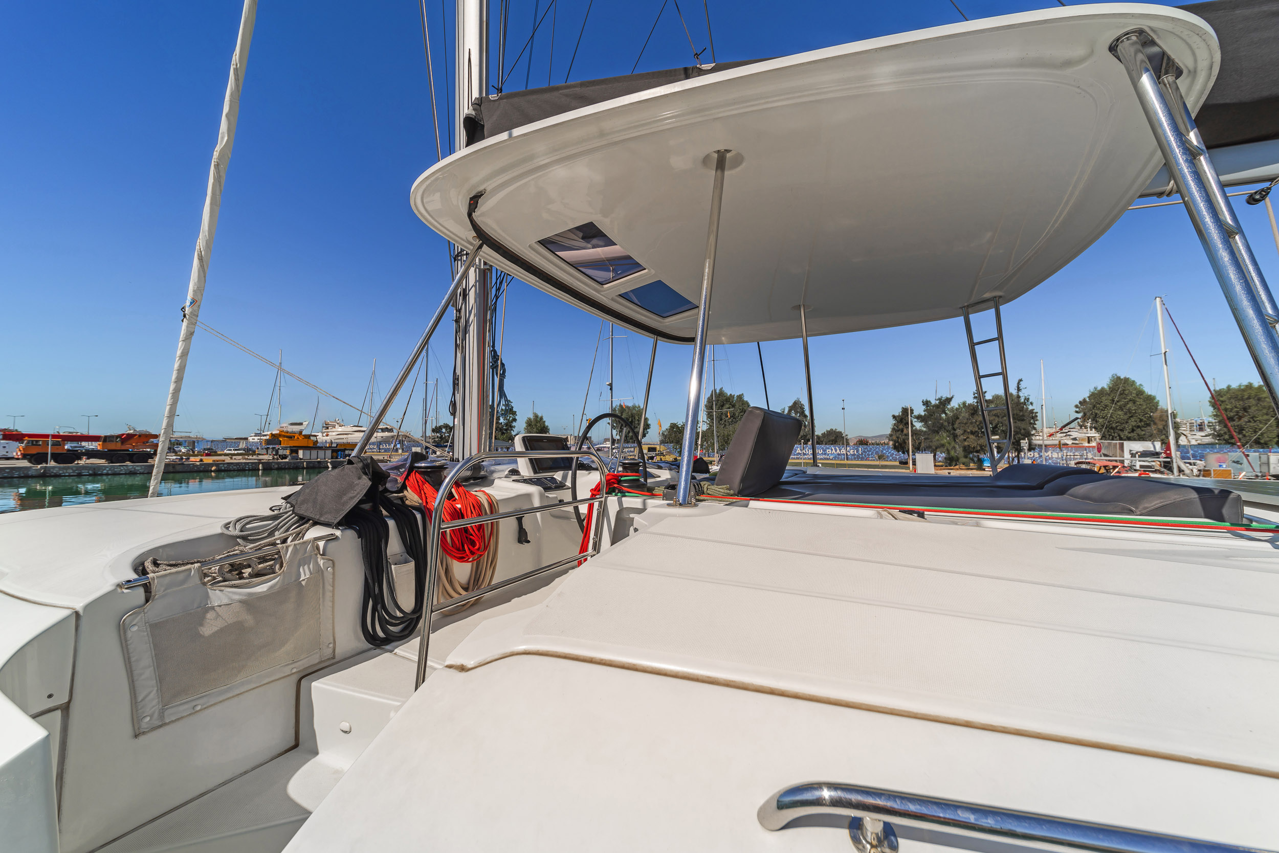 Photo #5 - Lagoon 46 & GEN & WM (Harmony) en Lavrion - 11365