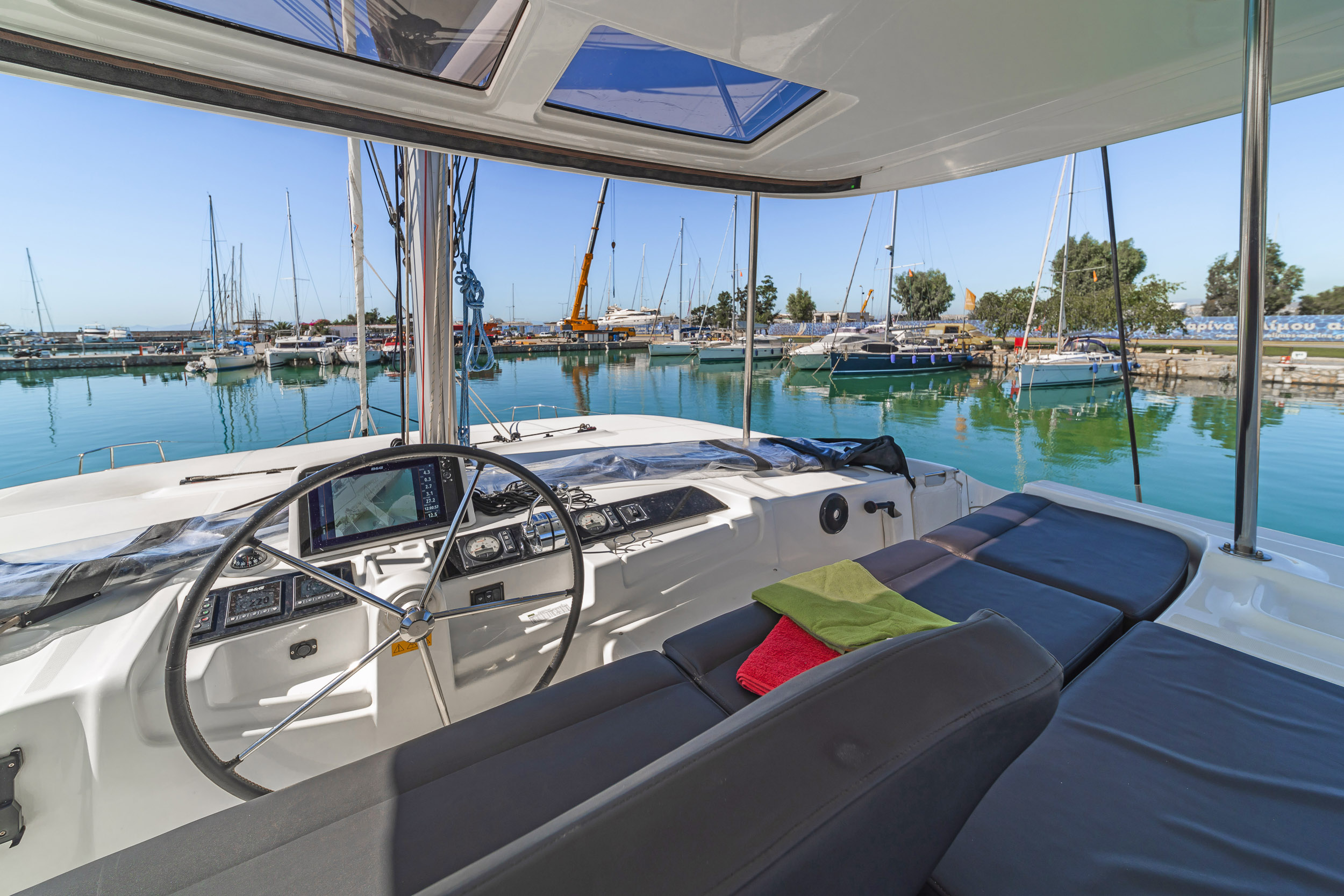Photo #22 - Lagoon 46 & GEN & WM (Harmony) en Lavrion - 11365