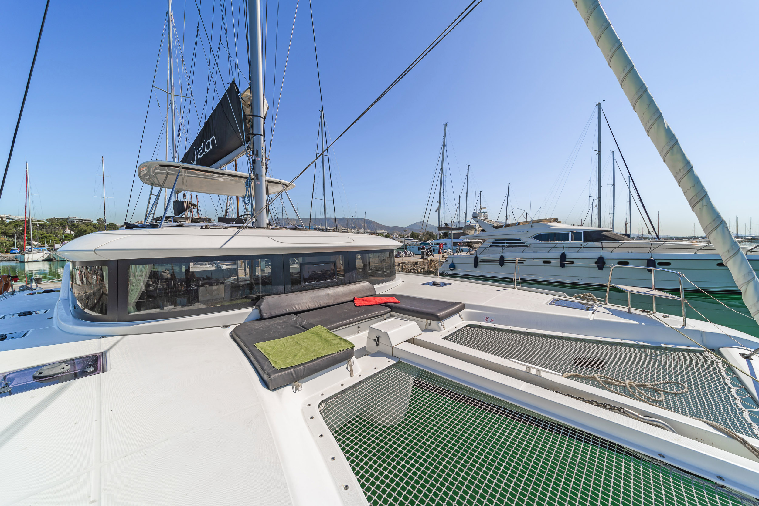 Photo #6 - Lagoon 46 & GEN & WM (Harmony) en Lavrion - 11365