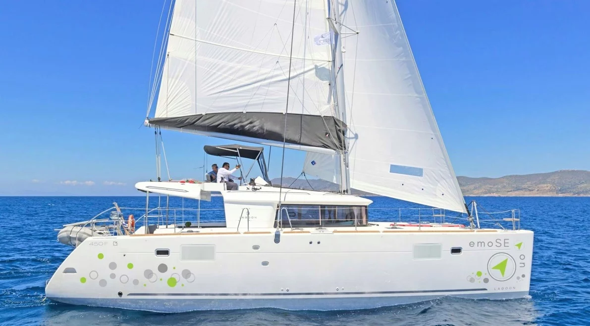 Lagoon 450 Fly (EmoSEAon)  - 8