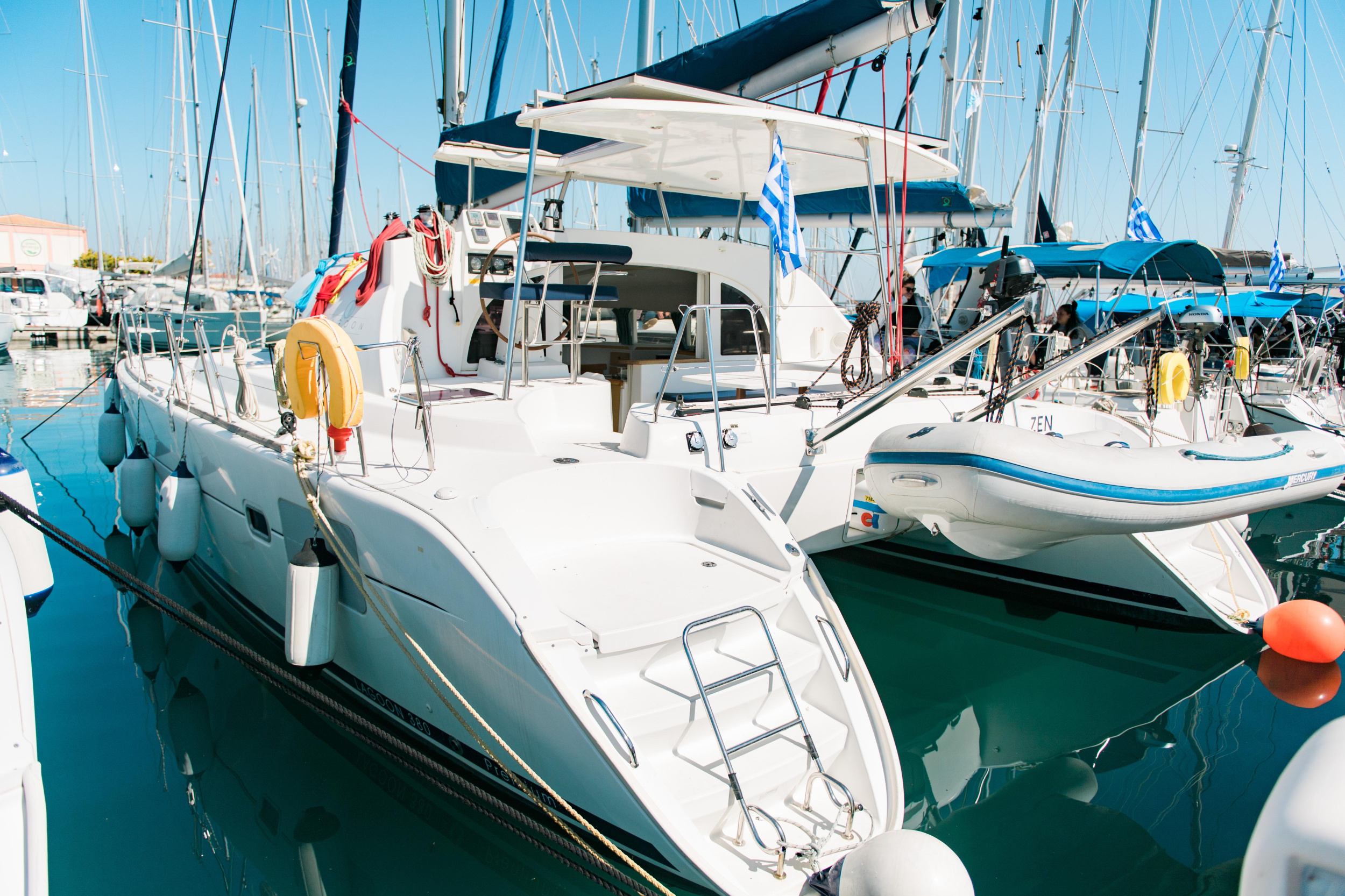Photo #8 - Lagoon 380 S2 (Zen (Pax 10)) in Lefkada - 8691