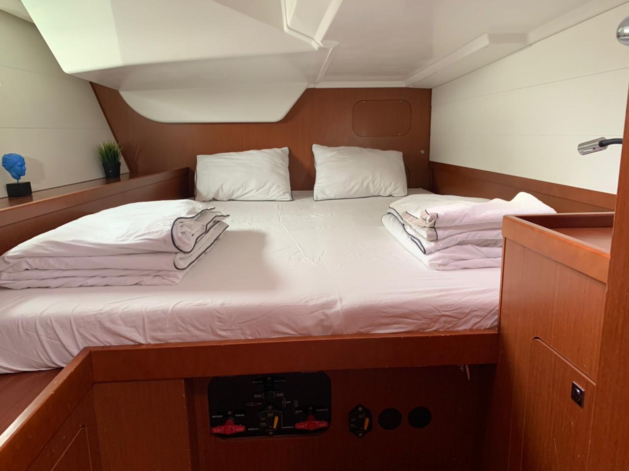 Photo #9 - Oceanis 48 (ALISA) en Athènes - 17475