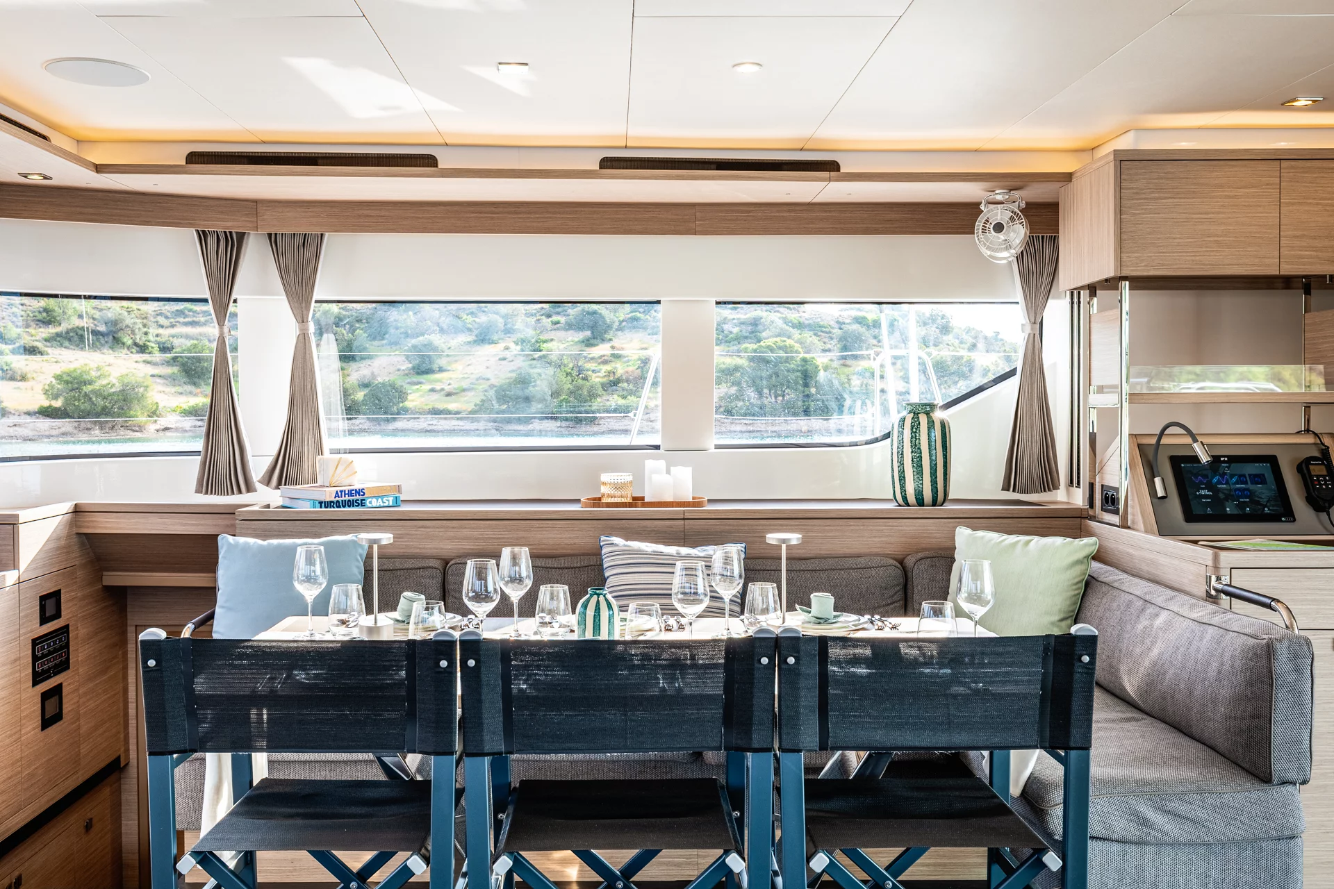 Lagoon 60 (SUNNY DREAM (Fully Crewed))  - 22
