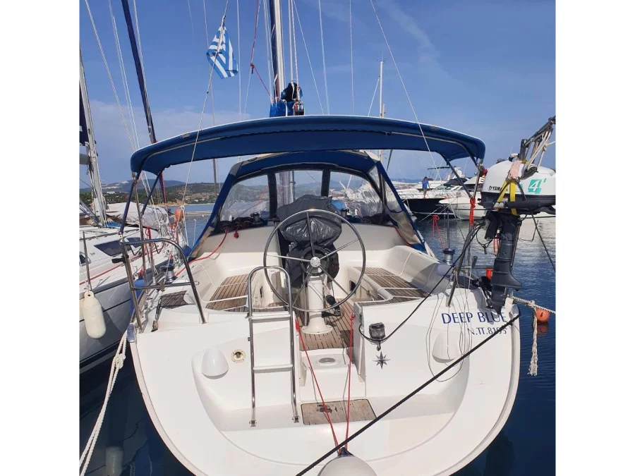 JEANNEAU SUN ODYSSEY 37 (Deep blue) Main image - 0