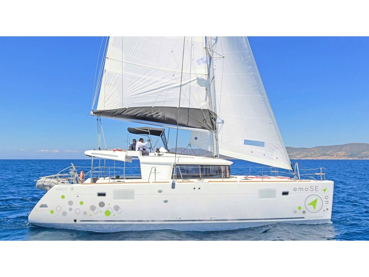 Photo #1 - Lagoon 450 Fly (EmoSEAon) in Lefkada - 19092