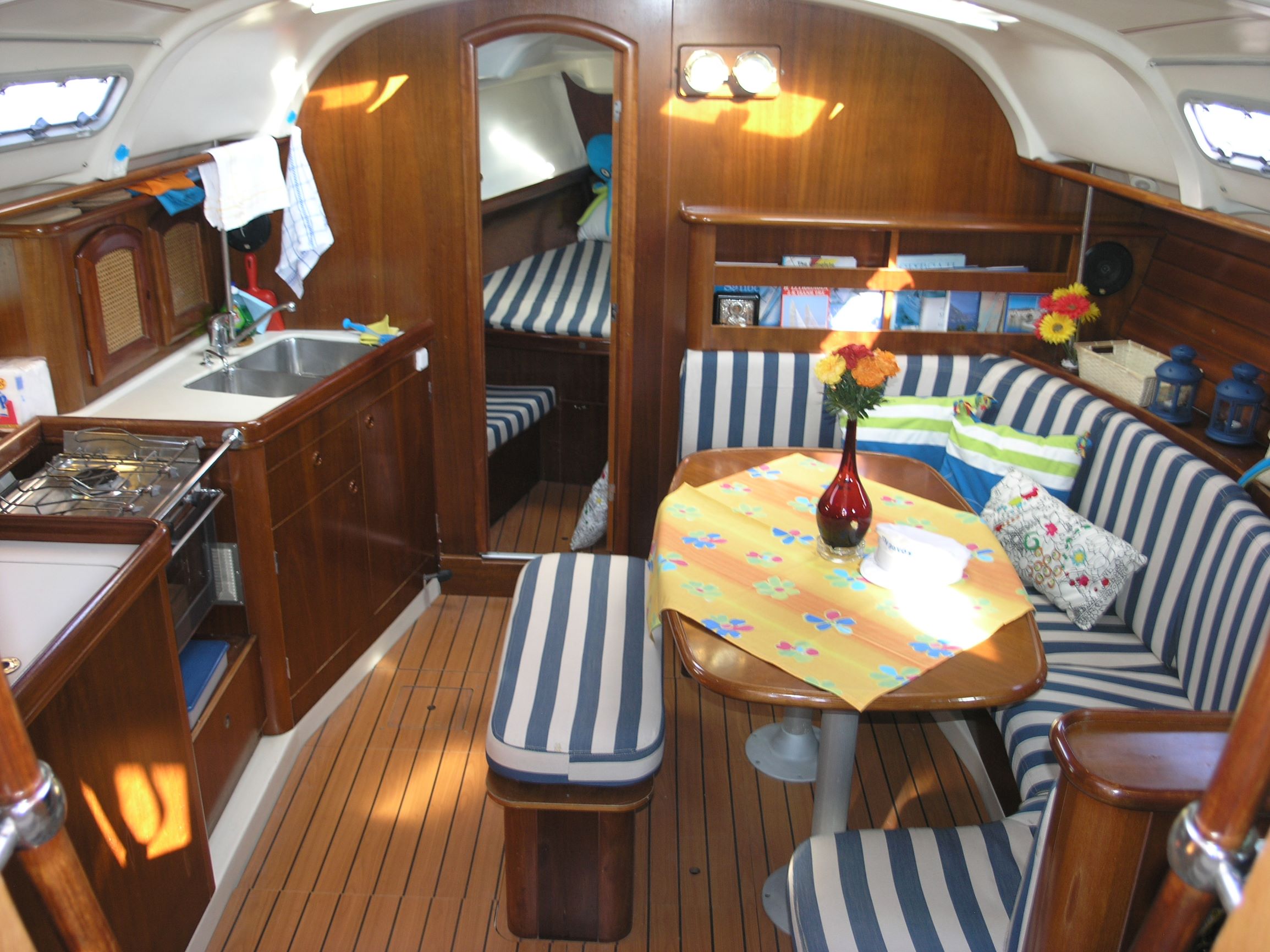 Photo #2 - Oceanis 381 Clipper (Ouranos) en Lefkada - 19136