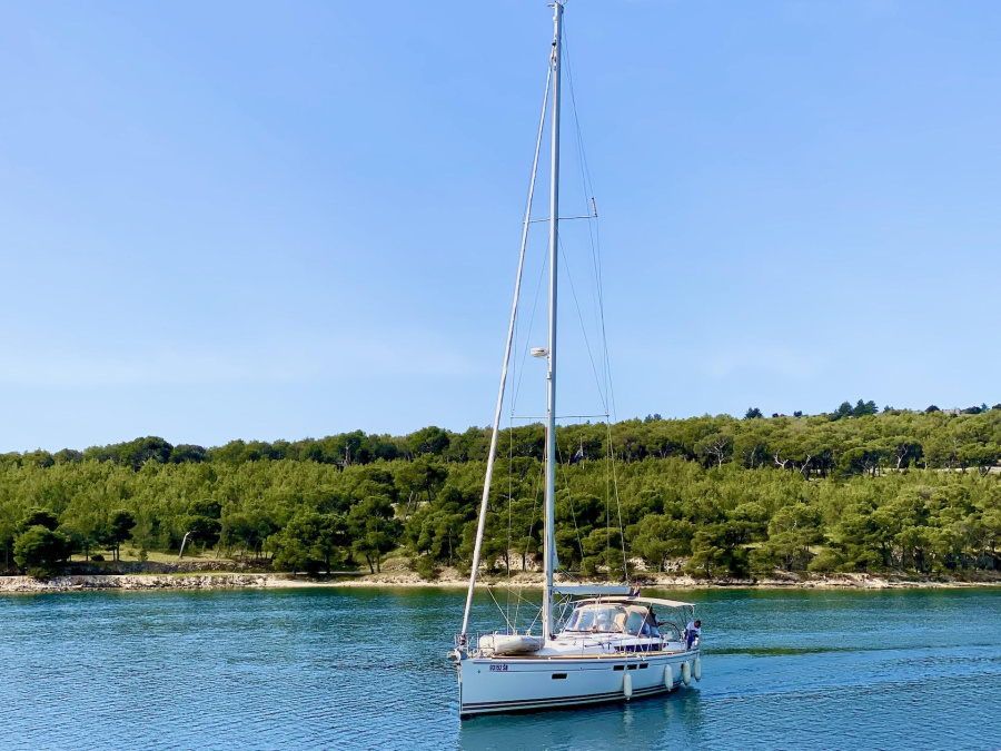 Photo #7 - Sun Odyssey 509 (MINTAKA) in Sibenik - 23351