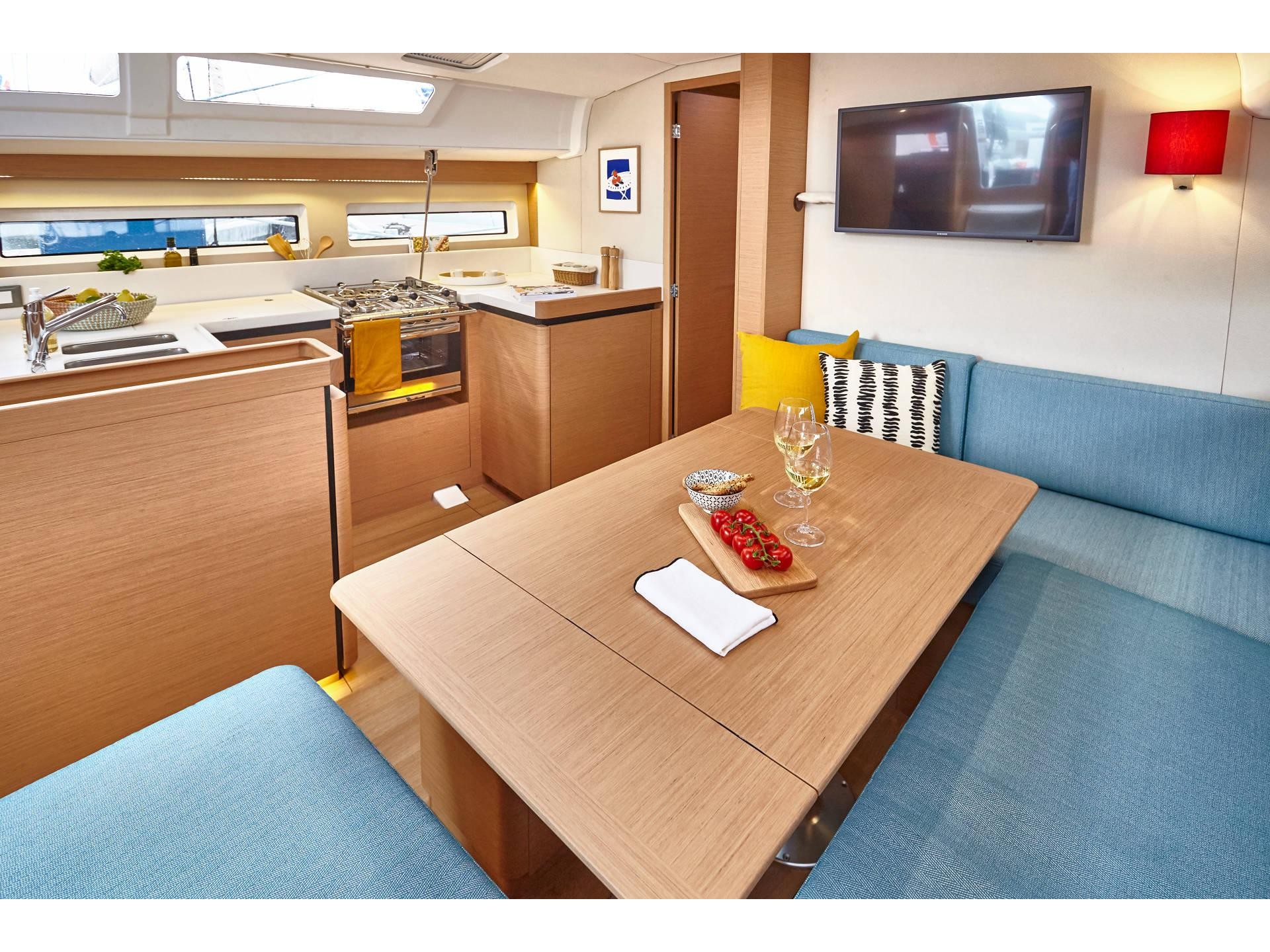 Photo #5 - Sun Odyssey 490 (Te Amo) in Marmaris - 16996