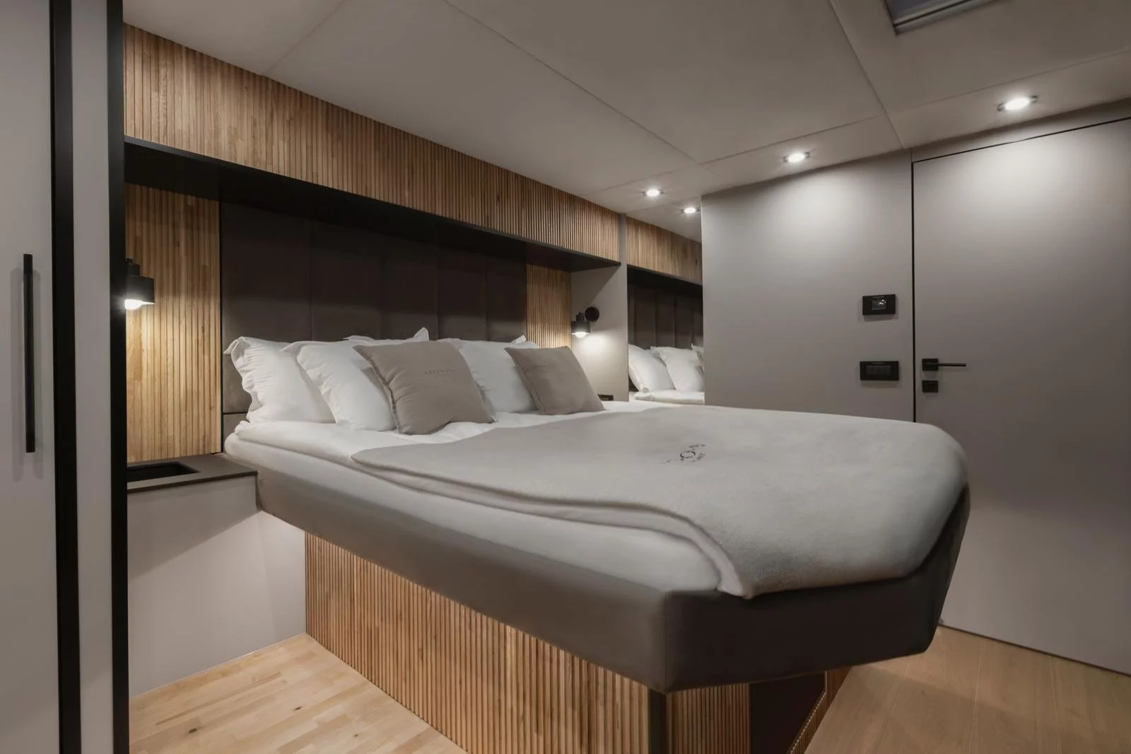 Moon Yacht 60 (Moonlight)  - 19