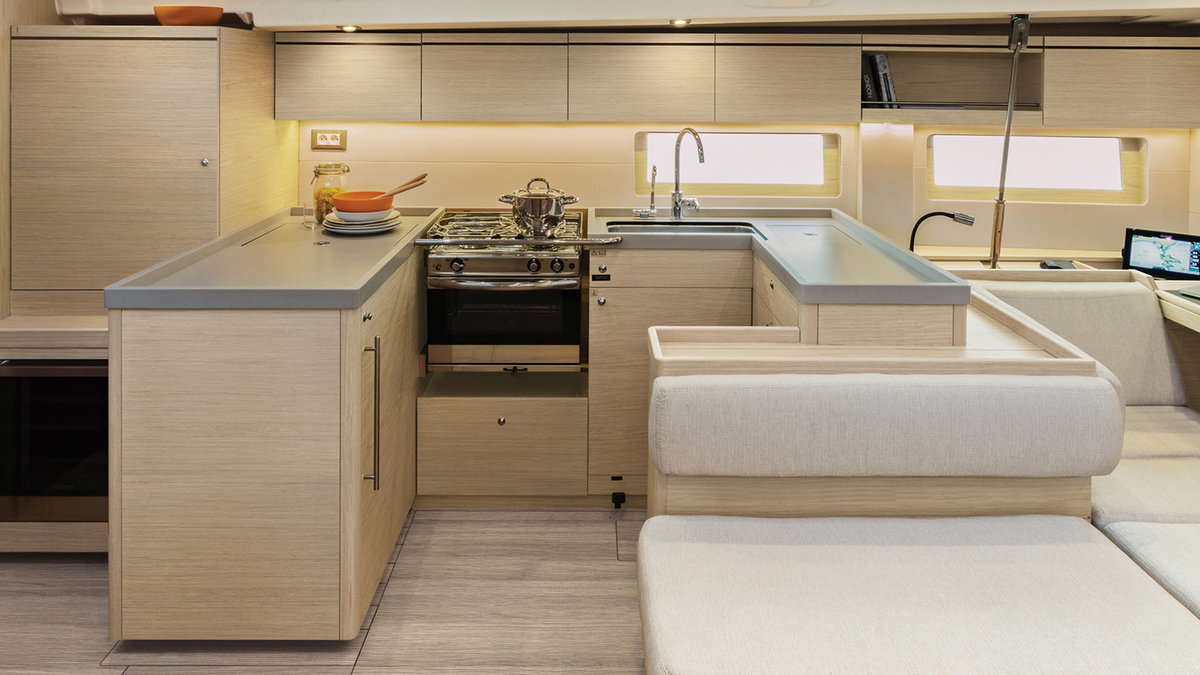 Photo #2 - Oceanis 51.1 () in Marina - 16704