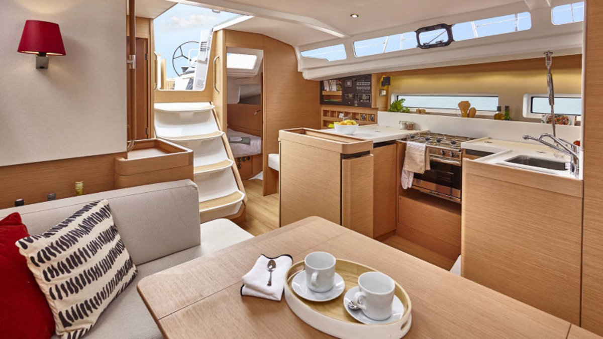 Photo #7 - Sun Odyssey 440 () in Portorosa - 11229