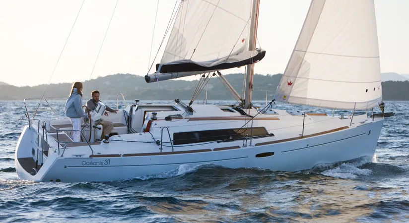 Photo #7 - Oceanis 31 () in Procida - 6520