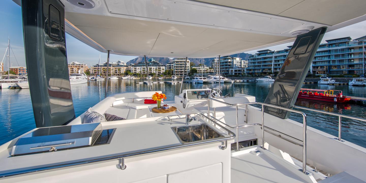 Photo #9 - Leopard 43 PC () in Marina - 7355